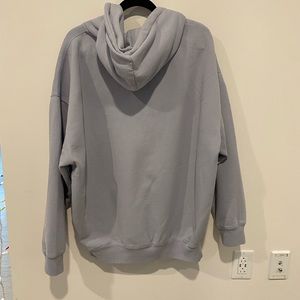 brandy melville oversized sweatshirt, never worn